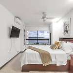 Beachside Escape 2Br With Pool
