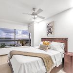 Beachside Escape 2Br With Pool