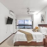 Beachside Escape 2Br With Pool