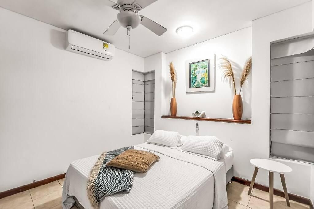 Beachside Escape 2br With Pool * Cartagena