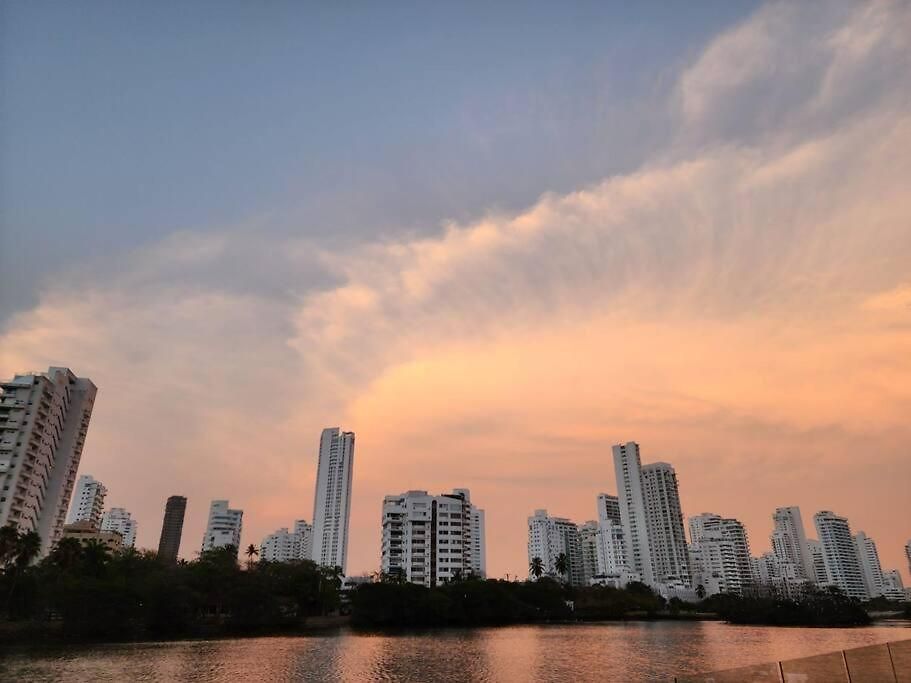 Beachside Escape 2br With Pool * Cartagena