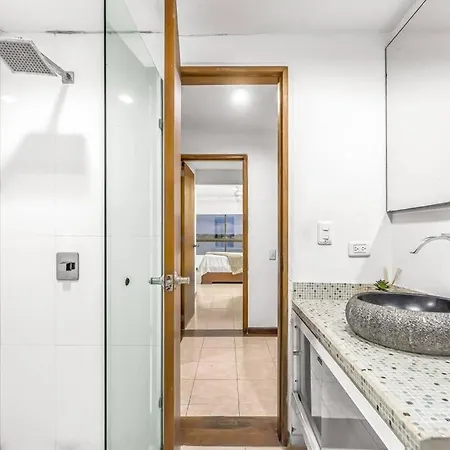 Apartment Beachside Escape 2br With Pool *